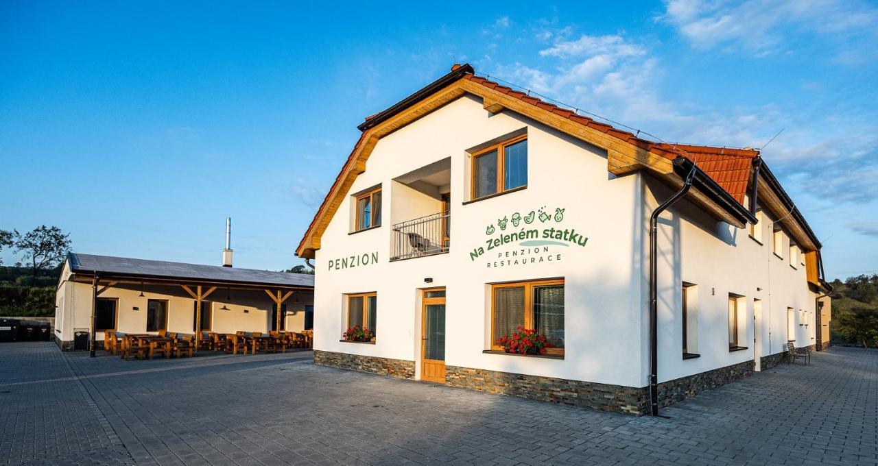 Na Zelenem Statku Hotel Rasovice  Buitenkant foto