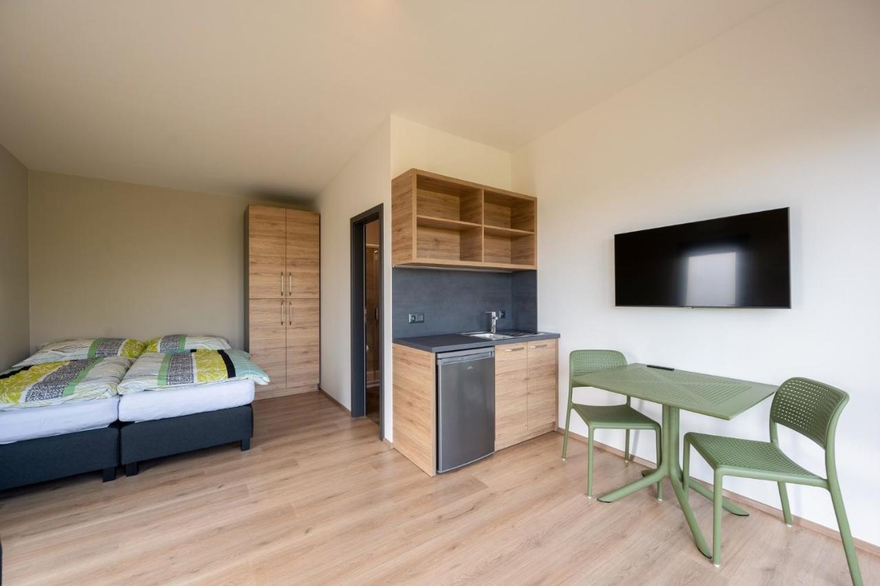 Na Zelenem Statku Hotel Rasovice  Buitenkant foto