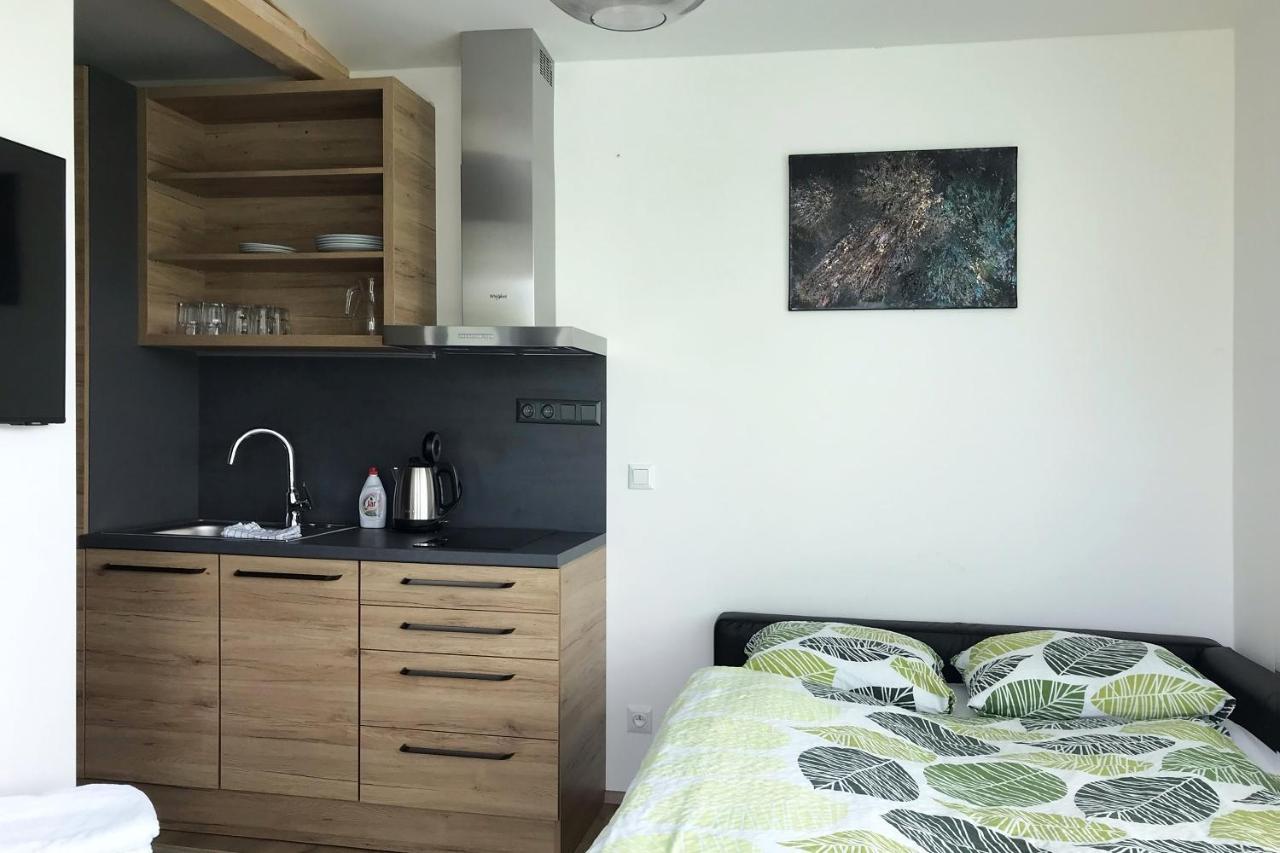 Na Zelenem Statku Hotel Rasovice  Buitenkant foto