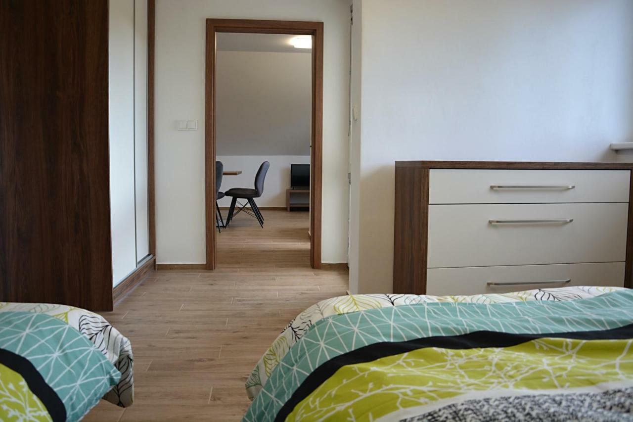 Na Zelenem Statku Hotel Rasovice  Buitenkant foto