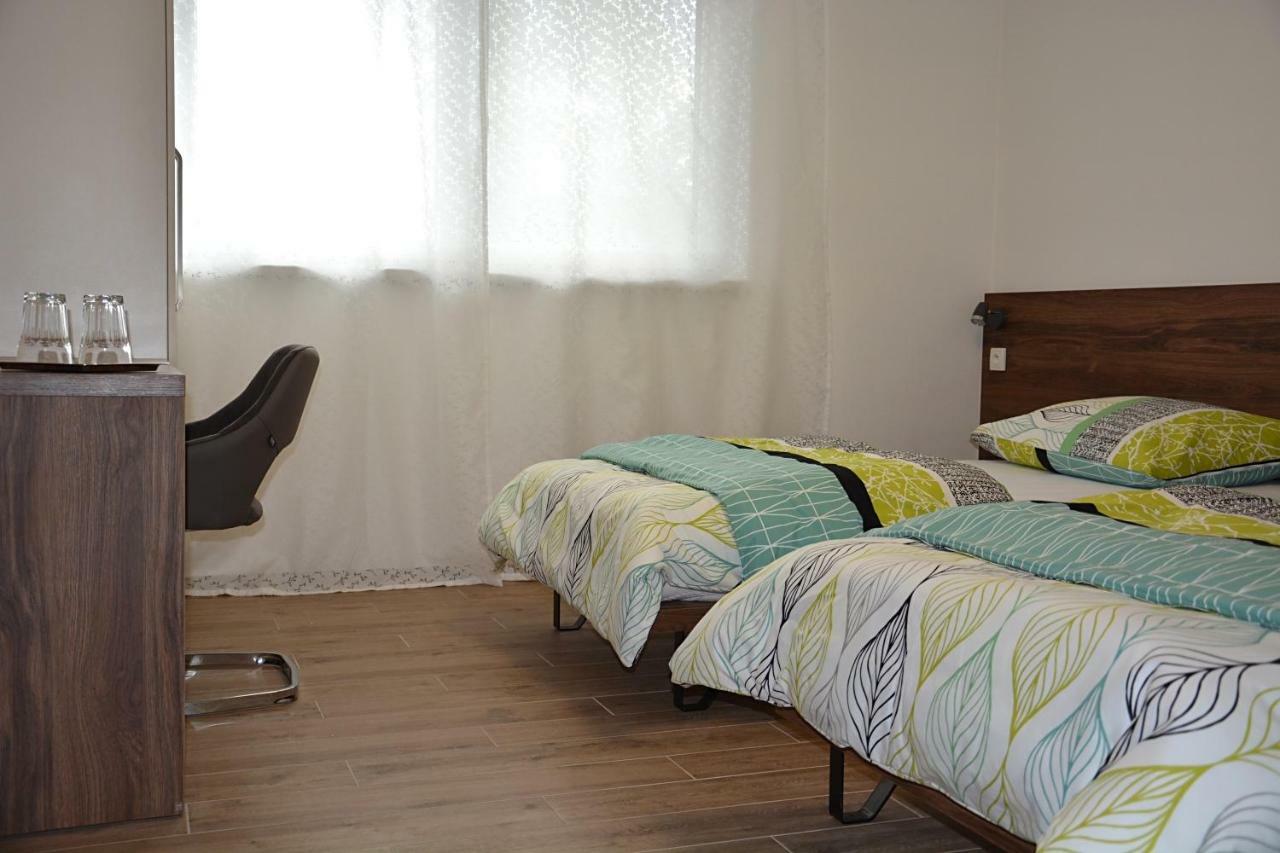 Na Zelenem Statku Hotel Rasovice  Buitenkant foto