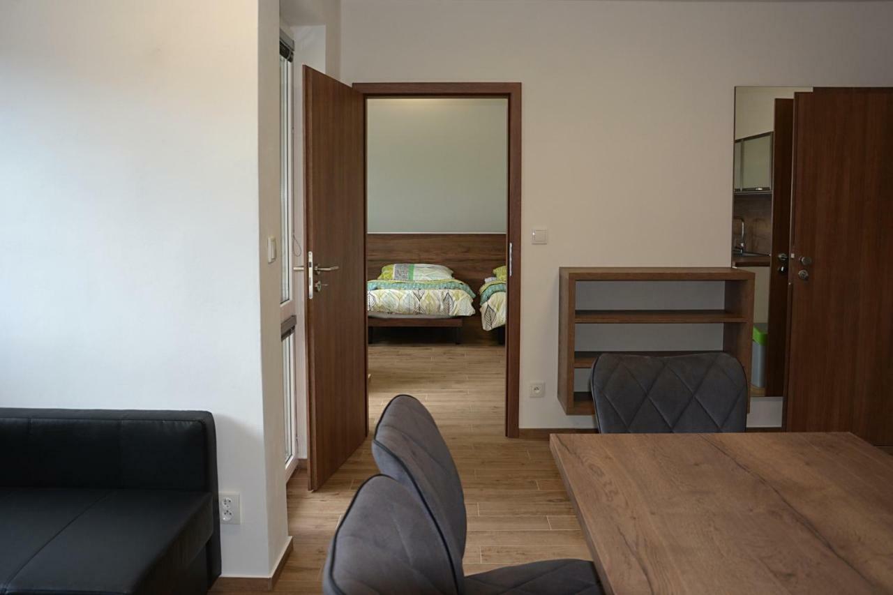 Na Zelenem Statku Hotel Rasovice  Buitenkant foto