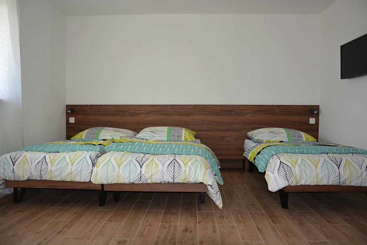 Na Zelenem Statku Hotel Rasovice  Buitenkant foto